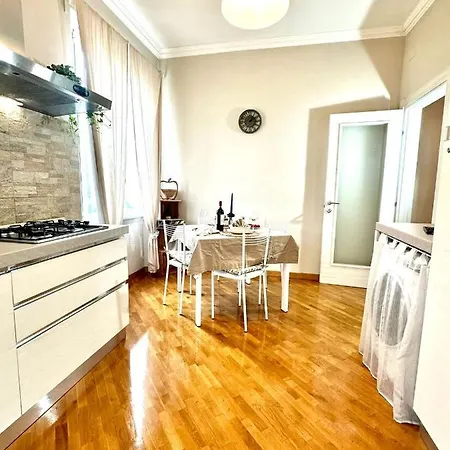 Apartamento Lovely Free Parking Lucca